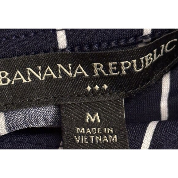 Banana Republic Peek a Boo Cut Out Ruffle Top Blouse Sz M Navy Stripe Stretchy - Picture 8 of 9